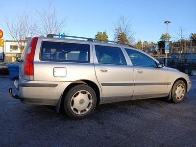 Begagnad 2004 Volvo V70 Kombi | 30 000 kr (Lite dyr)