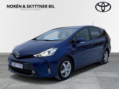 begagnad Toyota Prius Hybrid 1.8 Elhybrid 7-sits Vinterhjul 2016, Halvkombi