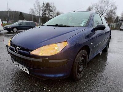 Blå Begagnad 2002 Peugeot 206 Halvkombi | 10 900 kr (Bra pris)