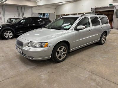 Ljusgrå Begagnad 2007 Volvo V70 Standard Kombi | 59 900 kr (Dyr)