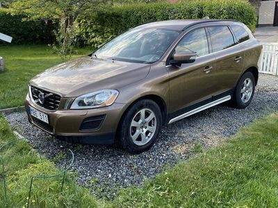 begagnad Volvo XC60 D3 AWD Geartronic Momentum Euro 5