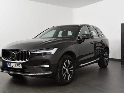 Grå Begagnad 2023 Volvo XC60 Core SUV | 424 500 kr (Bra pris)
