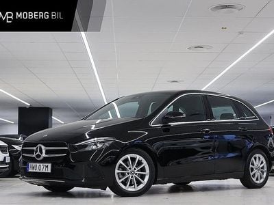 Svart Begagnad 2019 Mercedes B180 Minibuss | 229 900 kr (Marknadspris)