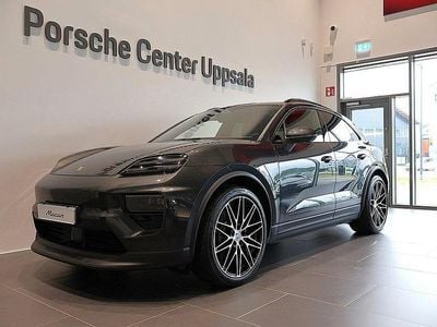 Grå Begagnad 2024 Porsche Macan SUV | 1 315 200 kr