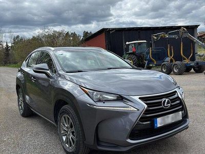 Lexus NX300h