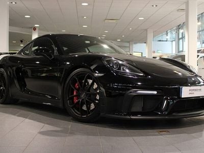 Porsche 718 Cayman GT4