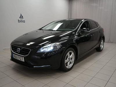Svart Begagnad 2016 Volvo V40 Business Edition Halvkombi | 139 900 kr (Marknadspris)