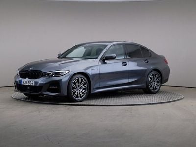 BMW 330e