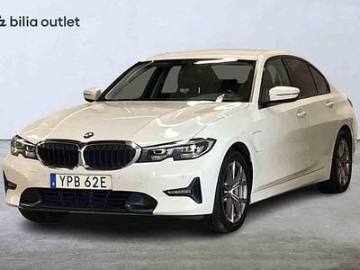 Vit Begagnad 2020 BMW 330e Sedan | 219 900 kr (Marknadspris)