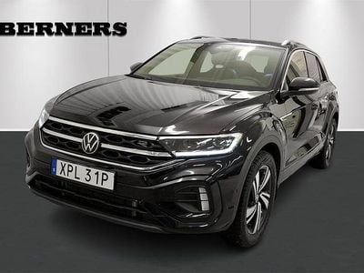 Svart Begagnad 2025 VW T-Roc R-line SUV | 399 900 kr (Marknadspris)