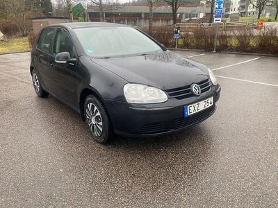 Begagnad 2007 VW Golf V Halvkombi | 23 000 kr (Marknadspris)