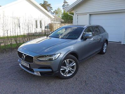 Grå mettalic Begagnad 2019 Volvo V90 CC Kombi | 269 900 kr (Bra pris)