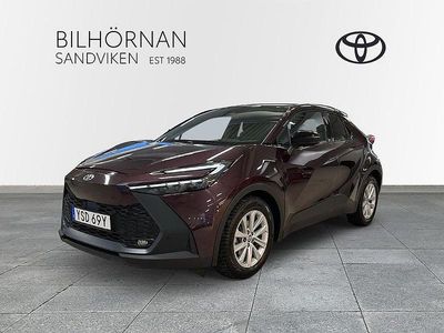 Begagnad Toyota C-HR Style 141 HK (103 kW) 2023 Lila SUV