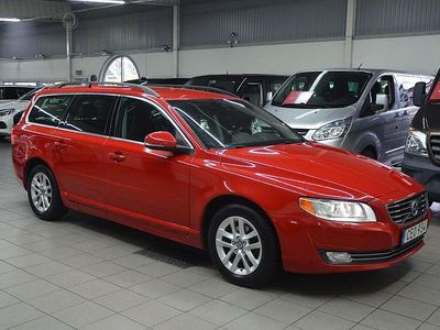 Röd Begagnad 2014 Volvo V70 Momentum Kombi | 129 000 kr (Marknadspris)