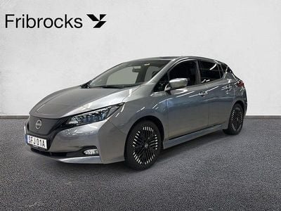 Grå Begagnad 2022 Nissan Leaf N-Connecta Halvkombi | 164 800 kr (Marknadspris)
