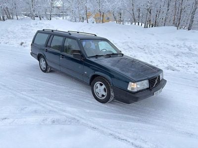 Begagnad Volvo 940 SE 165 HK (121 kW) 1993 Mörkgrön Kombi