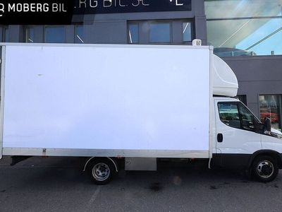 begagnad Iveco Daily 35 2.3 JTD Flyttbil Volymskåp Webasto 2020, Transportbil