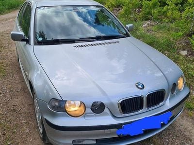 Grå Begagnad 2003 BMW 316 Compact Halvkombi | 22 500 kr