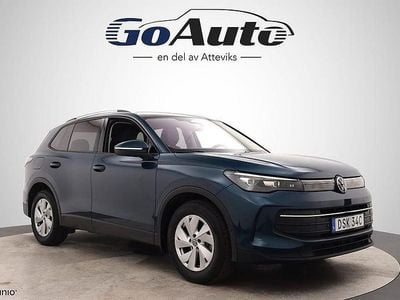 Mörkblå Begagnad 2024 VW Tiguan Life SUV | 379 500 kr (Lite dyr)