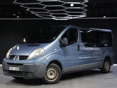 Blå Begagnad 2008 Renault Trafic Minibuss | 109 900 kr