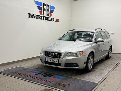 Begagnad Volvo V70 Momentum 231 HK (169 kW) 2009 Ljusgrå Kombi