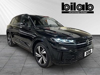 Svart Begagnad 2025 VW Touareg R-line SUV | 795 000 kr (Lite dyr)