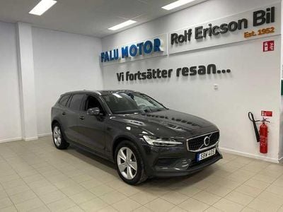 Begagnad Volvo V60 CC 250 HK (183 kW) 2024 Kombi