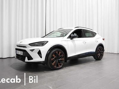 Glacial white metallic Begagnad 2025 Cupra Formentor VZ SUV | 449 500 kr (Dyr)