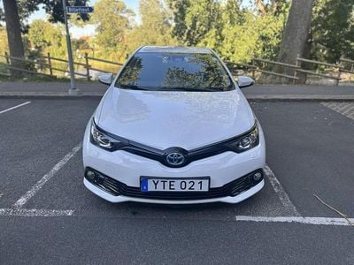 Toyota Auris Hybrid
