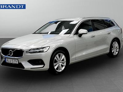 Vit Begagnad 2019 Volvo V60 Momentum Kombi | 249 900 kr (Marknadspris)