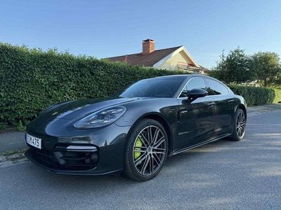 Porsche Panamera 4