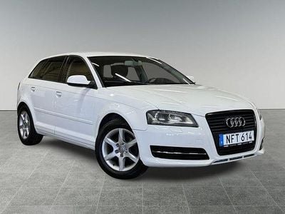 Vit Begagnad 2013 Audi A3 Sportback Attraction Halvkombi | 119 900 kr (Marknadspris)
