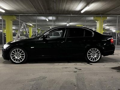 begagnad BMW 330 xi Sedan Comfort Euro 4