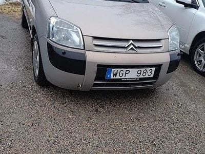 Begagnad Citroën Berlingo 109 HK (80 kW) 2005 Minibuss