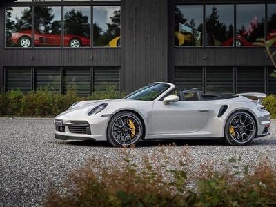 Ljusgrå Begagnad 2023 Porsche 911 Turbo S Cabriolet Cab | 2 595 000 kr