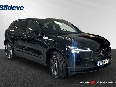 Svart Begagnad 2024 Volvo EX30 Performance SUV | 419 900 kr (Marknadspris)