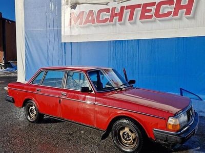 Begagnad Volvo 240 112 HK (82 kW) 1983