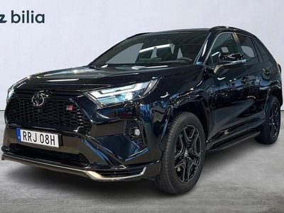 Svart Begagnad 2025 Toyota RAV4 Sport SUV | 589 000 kr (Lite dyr)