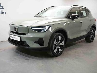 Begagnad Volvo XC40 Single Motor 175 kW (238 HK) 2023 Grön SUV