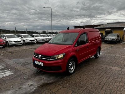 Begagnad VW Caddy Maxi 123 HK (90 kW) 2017 Röd Minibuss
