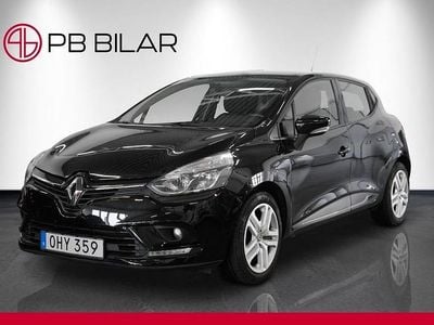 Begagnad Renault Clio IV Zen 73 HK (53 kW) 2016 Svart Halvkombi