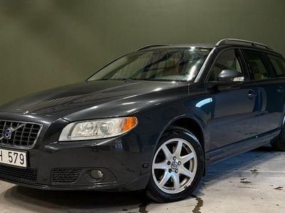 Grå Begagnad 2009 Volvo V70 Momentum Kombi | 49 900 kr (Bra pris)