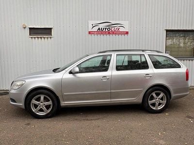 Silver Begagnad 2011 Skoda Octavia Kombi | 45 900 kr (Marknadspris)