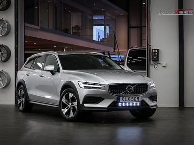 Silver Begagnad 2019 Volvo V60 CC Kombi | 289 900 kr (Lite dyr)
