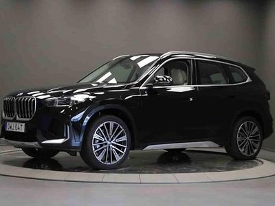 Svart Ny 2026 BMW X1 SUV | 599 000 kr