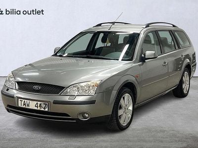 Begagnad Ford Mondeo 146 HK (107 kW) 2001 Grön Kombi