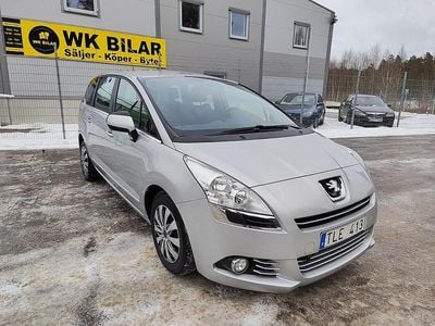 Begagnad Peugeot 5008 112 HK (82 kW) 2012 Grå Minibuss