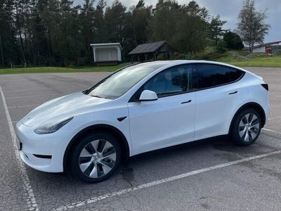 begagnad Tesla Model Y Standard Range