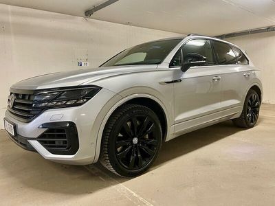 begagnad VW Touareg Hybrid R-Line 462 HK Panorama 22"Alu