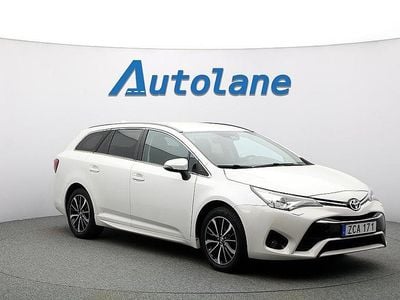 Vit Begagnad 2017 Toyota Avensis Kombi | 189 900 kr (Dyr)